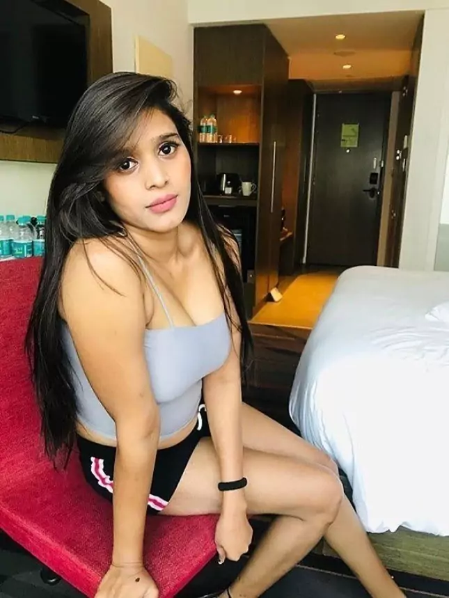 कॉल गर्ल्स सर्विस  नेडुमंगाड